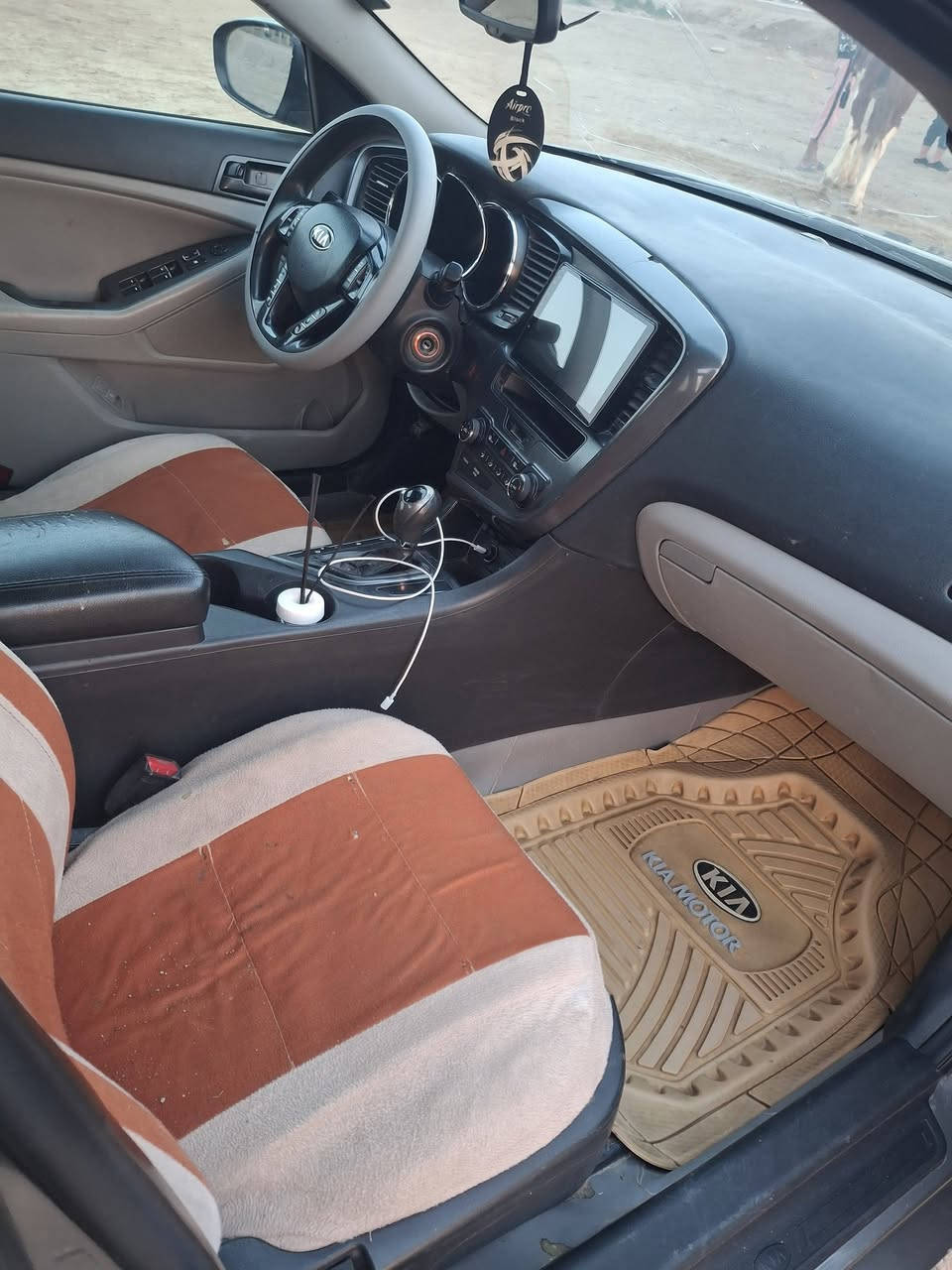 سلام عليكم  كيا اوبتيما البيع  وارد مريكي  موديل ٢٠١٢ سياره بيه قطعتين بمريكه  جملغ وبنيد ولباقي مكفول بيه حزام صبغ  اثر جراد   مكينه وكير جديد  حداديه جديده  تخم تاير  مكان سياره بابل القاسم  سعره ٩٣  وبيه مجال  ***********
