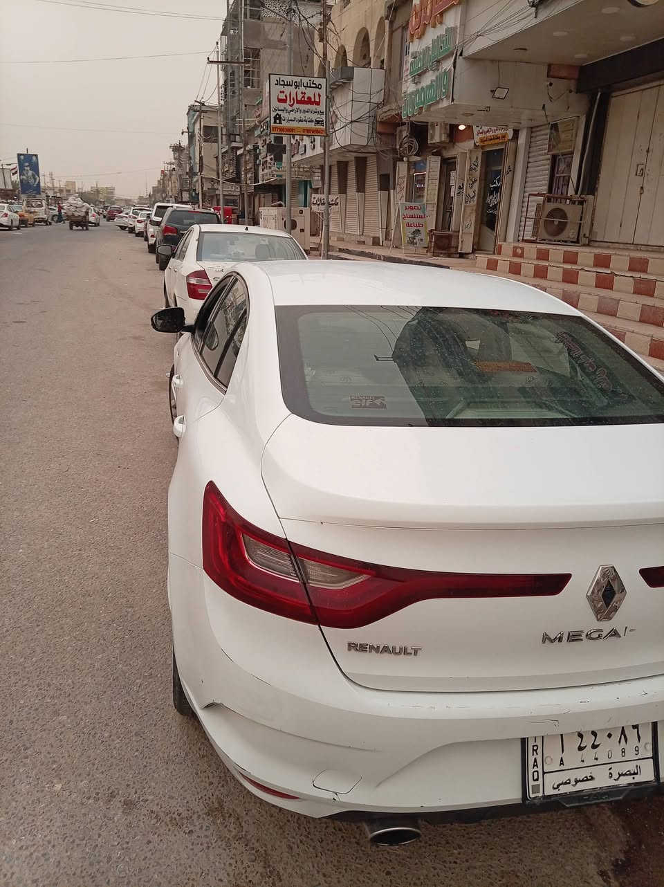 رينو ميكان البصرة للبيع نظيف عطل فإن التبريد الداخلي عاطل فقط التبريد جيد جدا اتصال ***********
