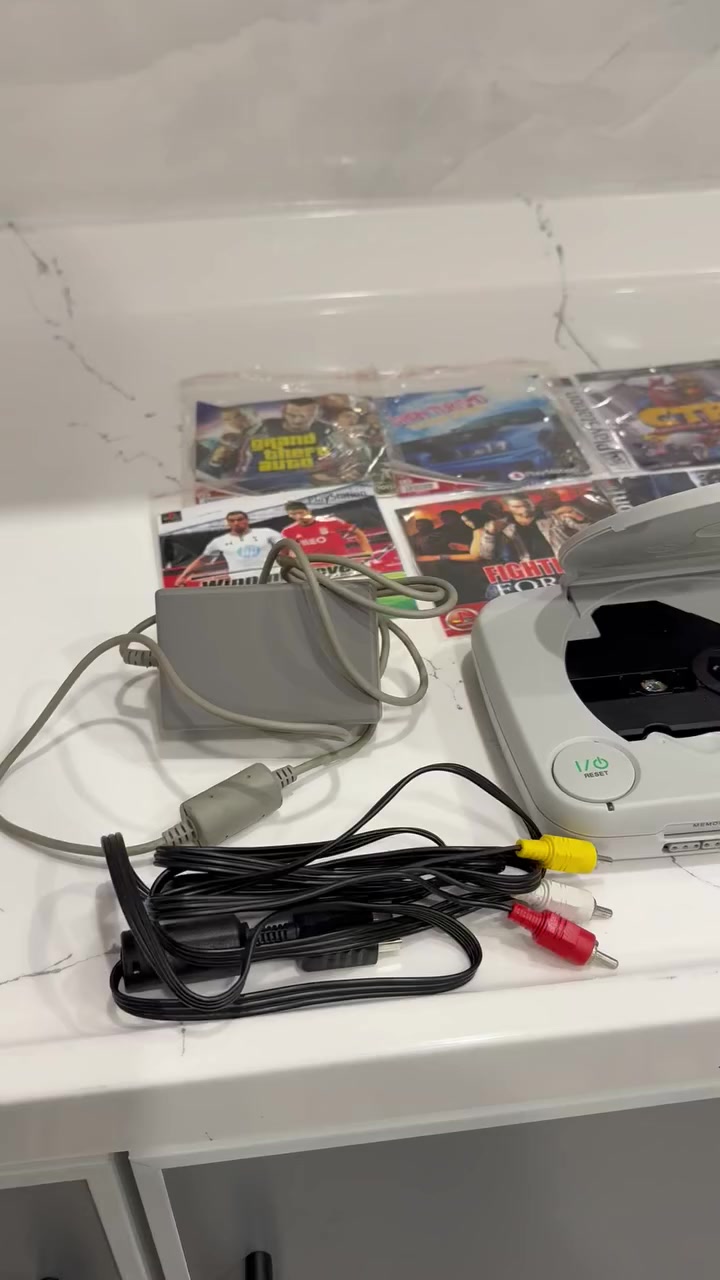 بلي وان ريجن بال شغل قرص اصلي و كوبي نظيف٪؜٩٠     بدون جوستك سعر ٣٠ الف


**إذا كنت صاحب هذا الإعلان وتريد حذفه لأي سبب، رجاءا أرسل رسالة إلى الدعم الفني**