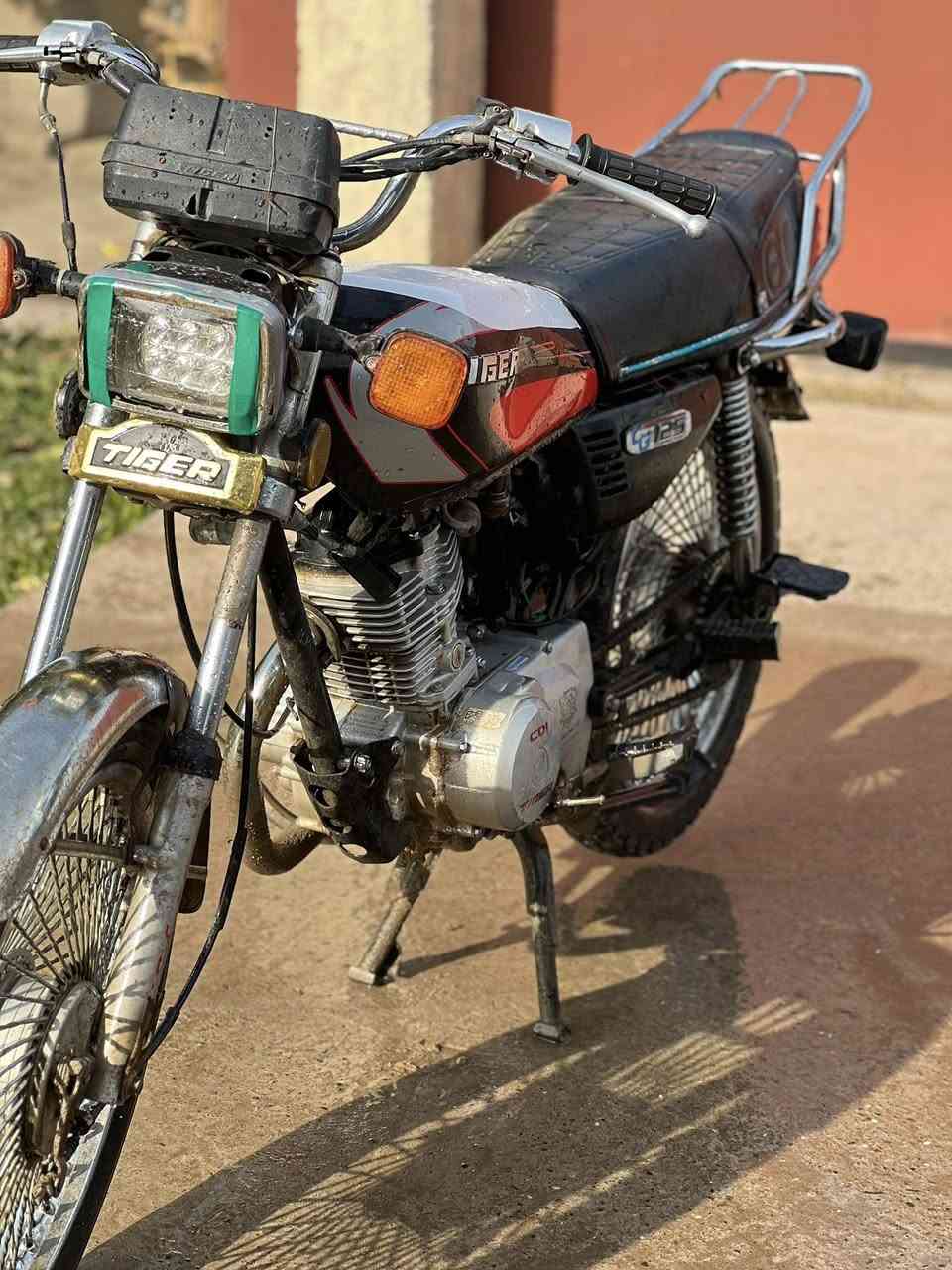 ماطور تايكر للبيع مفتوح مال جناي
دبلات جدد وياله تايرات كهربائيه كله شرط سعر 375 وبي مجال بسيط
مكاني القياره الجدعه ***********الخص مفتوح وال رقم اتصل
