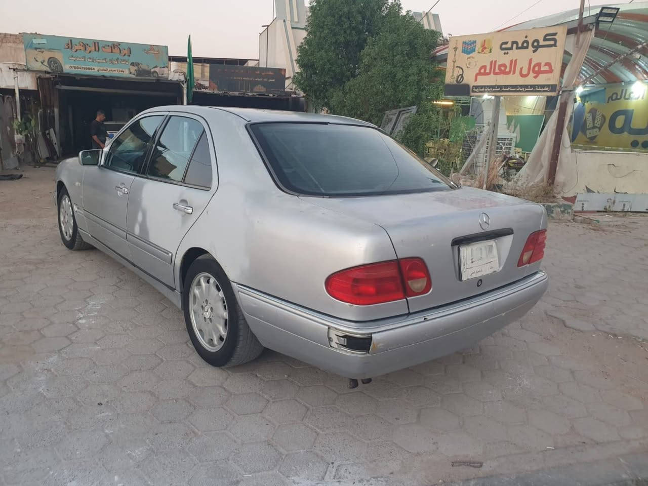 سلام عليكم مارسيدس دب بيبي شبح 320اصل موديل 94 أصل قواعد دبلات سليمه لاخياس ولاضربه صبغ عام جماليه تبريد شغال اريل كهربائي أربعه جام كهربائي تخم تاير سياره بسمي تحويل مباشر مكان سياره نجف سعر 82 الرقم***********
