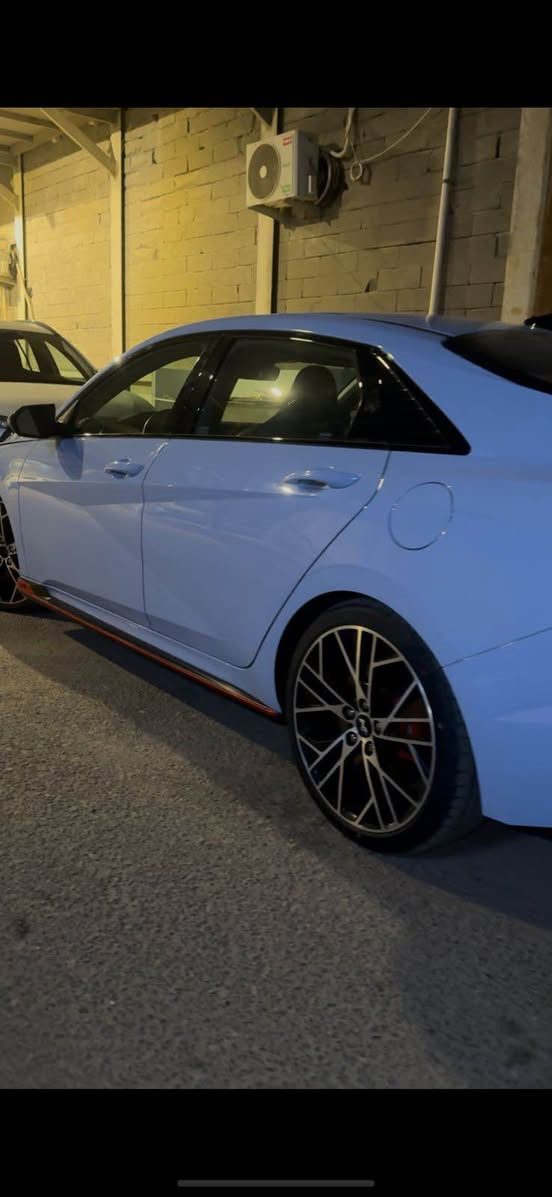 هونداي موديل 2023
فئه N الرياضيه 
فول مواصفات السياره حلوه كلش 
مكينه 2000 تيربو
لون ازرق فاتح
السياره مرقمه باسمي
الحادث جاملغ الأمامي وشوي من البنيد مثل ماواضح بالصور
عنوان البصره
سعر 190 ورقه وبيه مجال بسيط 
*********** البصرة, العراق
