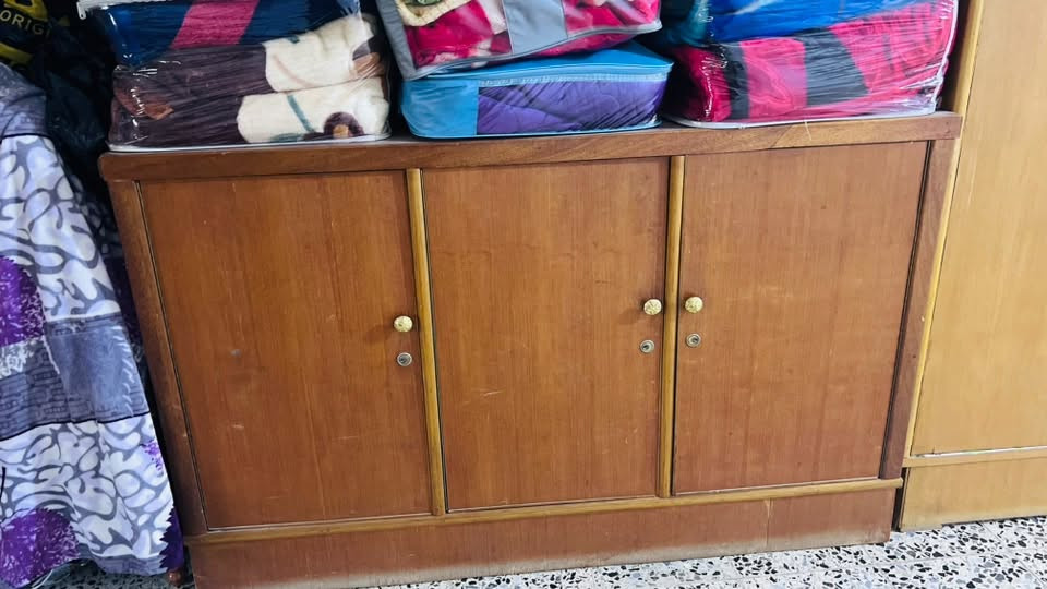 غراض بيت للبيع كلمن وسعره
بغداد الامين
***********
واتساب بي

