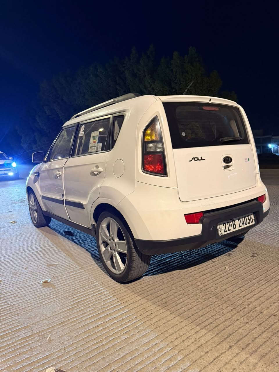 كيا صول.                                                            مديل٢٠١١(خليجي مكفول)
مكينه ١،٦٠٠ (دوش)
ماشيه١٦٠الف(حقيقي)
سياره نضيفه مثل ما واضحه بصور وباقي تفاصيل معرفه
سعر١١٠$وبيه مجال
للاستفسار (***********)
النجف الاشرف
