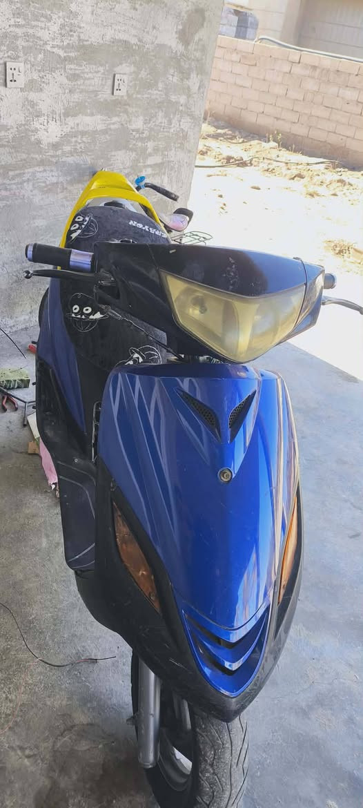 السلام عليكم 
للبيع ماكس 140
دراجه شغاله مكينه جديده ضمان لا تبخير ولا صوت
كلجات شديت امامي وخلفي كامل مال حاويه اصلي
كابريتر جديده بريكات شغالات 
دراجه نقصها بس صوت بالاكسل ونه وقايش نص عمر 
مكاني بغداد الرضوانية الخط السريع الدولي تفاصيل اكثر اتفضل خاص 🤍❤️***********بي واتساب.
