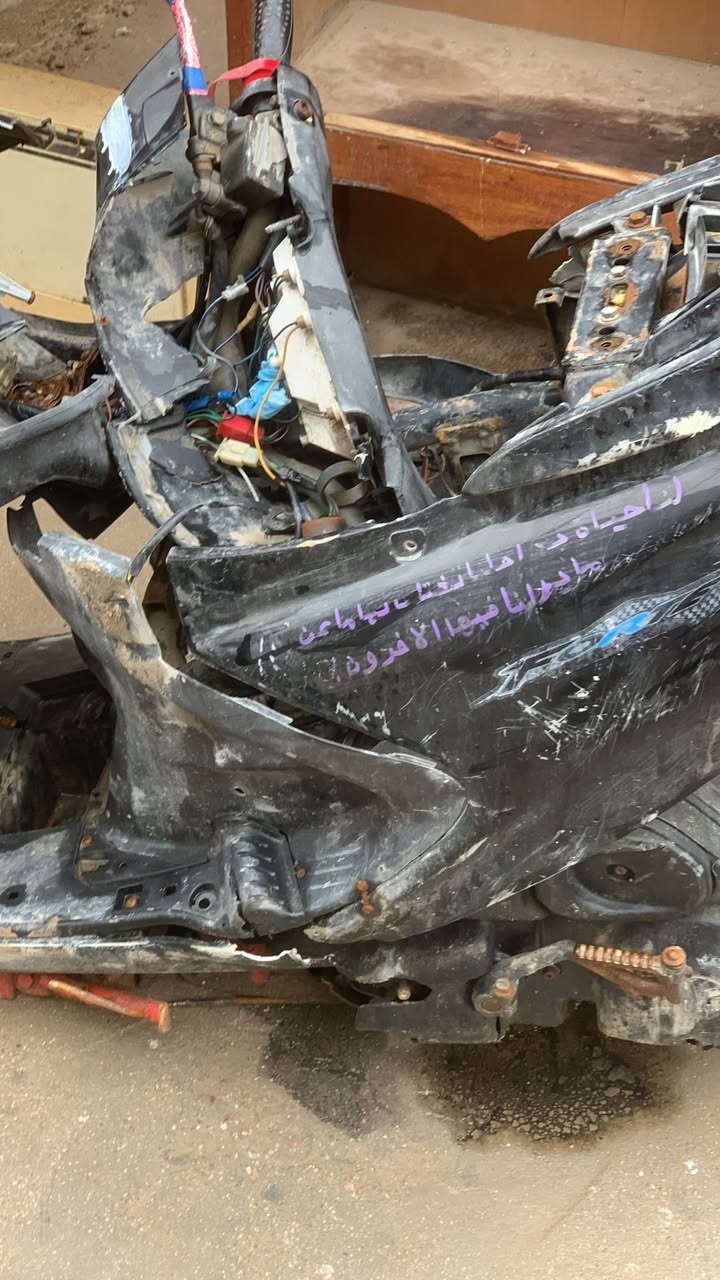 سلام عليكم دراجه فراشه الشاصي معوج فقط مكينه توه مجفتها   حتلو تاخذها تبيعها تفصيخ هم تستفاد مكاني بصره الجزيره رقمي /***********
