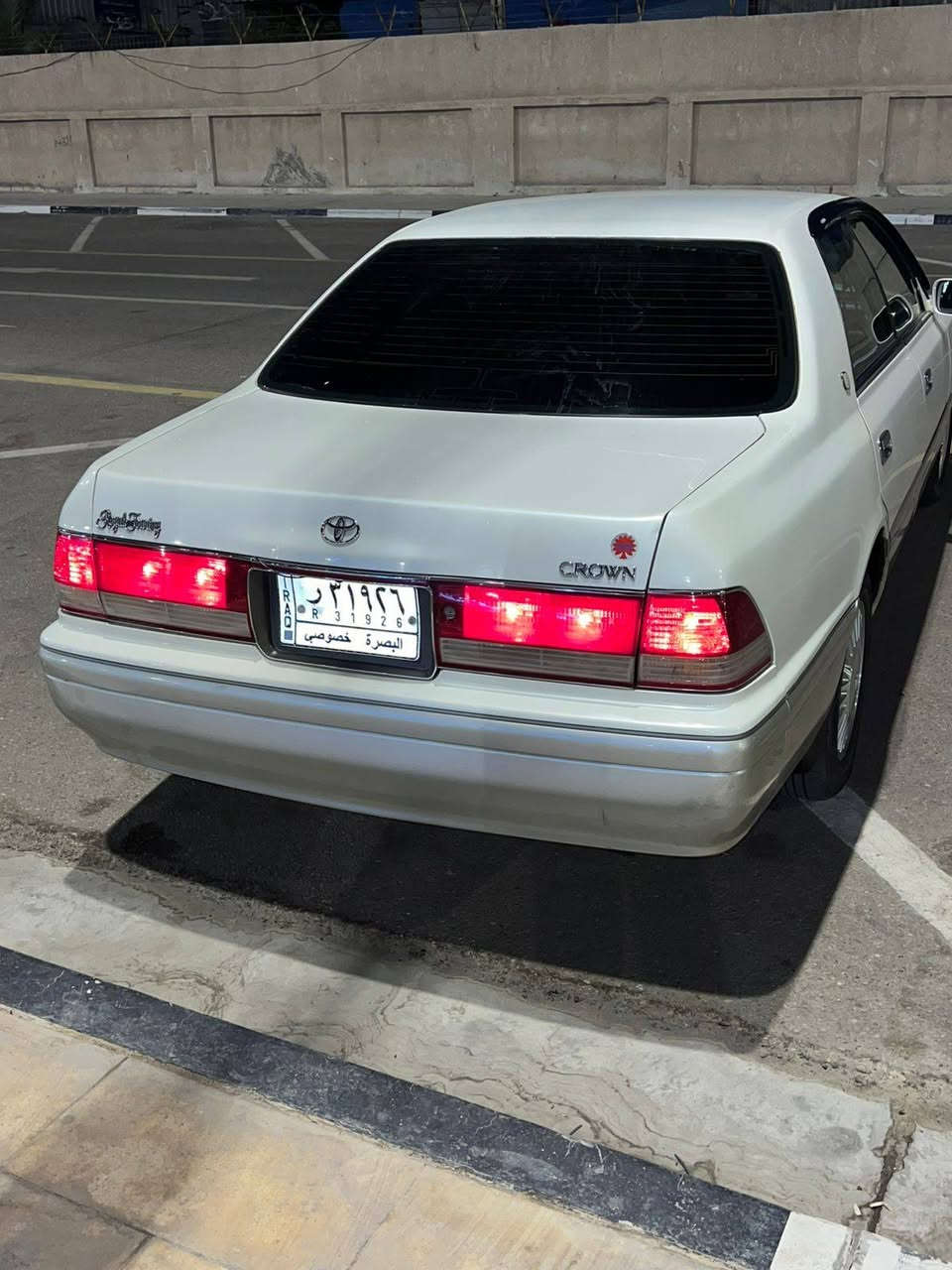 السلام عليكم راس الثور فلات موديل 2000 مشروع وطني سنويه لغايه 2029 مكفول من الكص ونقل الجثه والعيب الشرعي وكافه لاصوليات محرك وكير مكفولات           تبريد ثلج حداديه بلكارتون كهربائات كله شقاله طخم تاير كرستال اصل سياره جديده مابيه اي نقص عنوان السياره البصره السعر90 بيه مجال قليل هذه رقم الموبايل *********** السياره مصبوغ عام تغيير لون  العوان البصره البصرة, العراق
