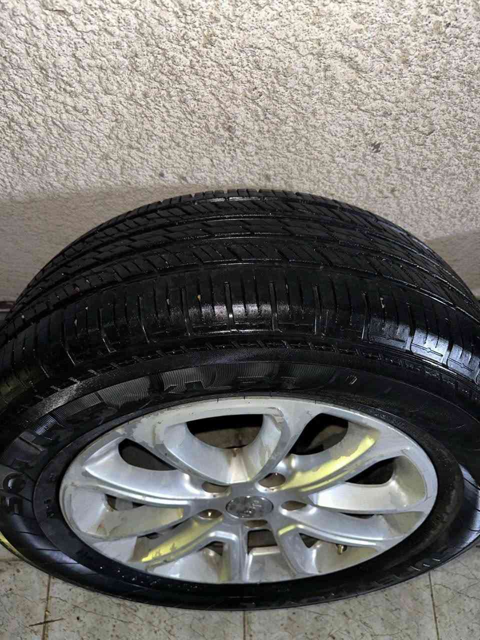 السلام عليكم شباب ، عندي تخم ويل كب مال جيب حجم 18 بلادي مال سيارة مكفول من الضربة والتعديل والصبغ ، بي تخم تاير كلش نظيف .. الي يفيدة يتواصل وياي


**إذا كنت صاحب هذا الإعلان وتريد حذفه لأي سبب، رجاءا أرسل رسالة إلى الدعم الفني**