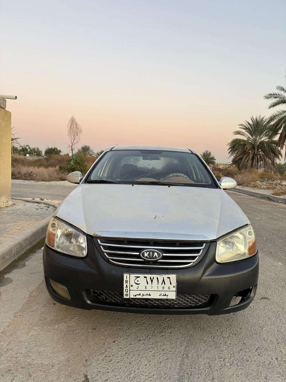 السلام عليكم اسبكترا موديل ٢٠٠٩ رقم بغداد گير مكينة٢٠٠٠ كفالة تبريد تدفئة بيها قطع صبغ بدون دواخل اتصل وبيك خير وتدلل ***********
