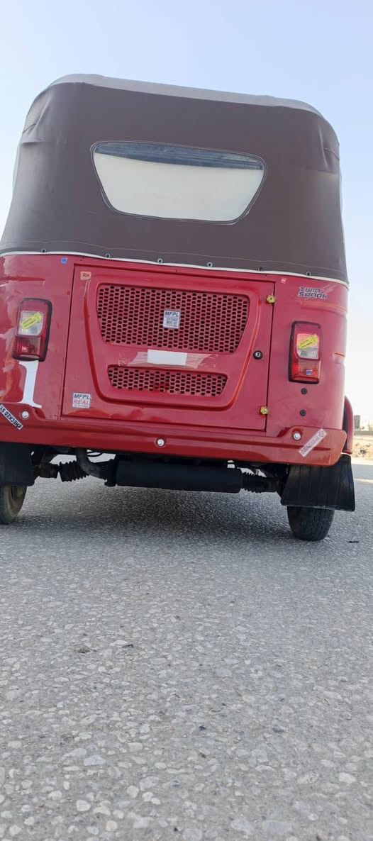 السلام عليكم تكتك للبيع موديل ٢٢ شهر ل١١ رقم كربلاء المكان بابل القاسم مصبوغه عام جماليه السعر ٧٩٠٠ الستفسار***********
