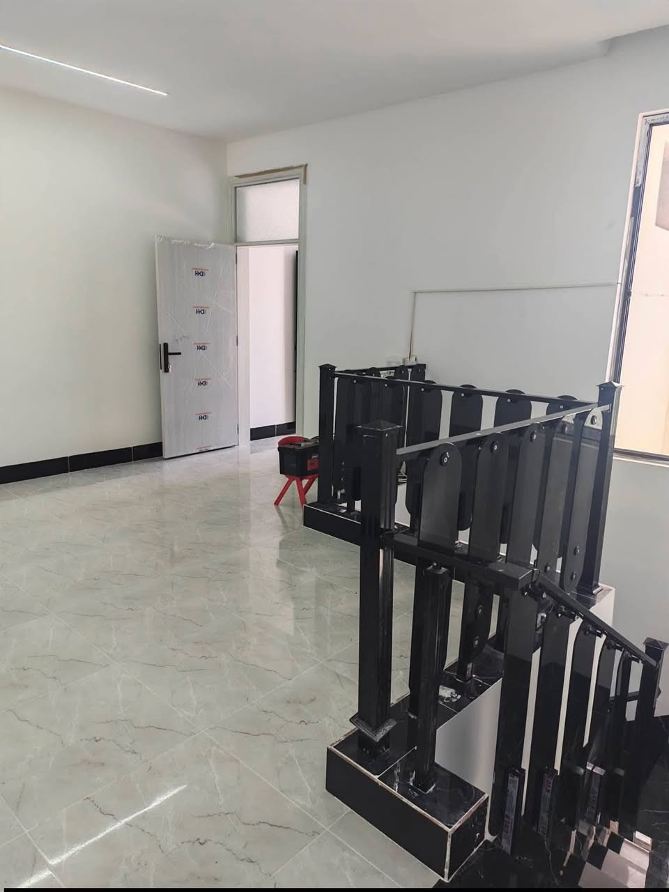 دار للبيع👈 المساحة👈 150 متر
موقع👌 مميز جدا خلف تجاري مباشره
سايدين حي العسكري 
طابقين👈 يحتوي على 4 عرف نوم
طابو صرف بسم شخص واحد
للاستفسار مراجعة مكتب المباني للعقارات والمقاولات العامة او الاتصال على الارقام الثالي
*********** محمد ابو ابو
*********** محمد عقارات
عنوان مكتبنا حي العسكري مقابل جامع المعراج
نتشرف بزيارتكم للمكتبنا واستقبال كافة عروض تجاري وسكني في كافة أنحاء محافظة كركوك
