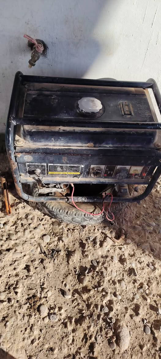 مولد البيع12انبير نضيف والله مامفتوح بلدروز السعر 125وبيه مجال ***********
