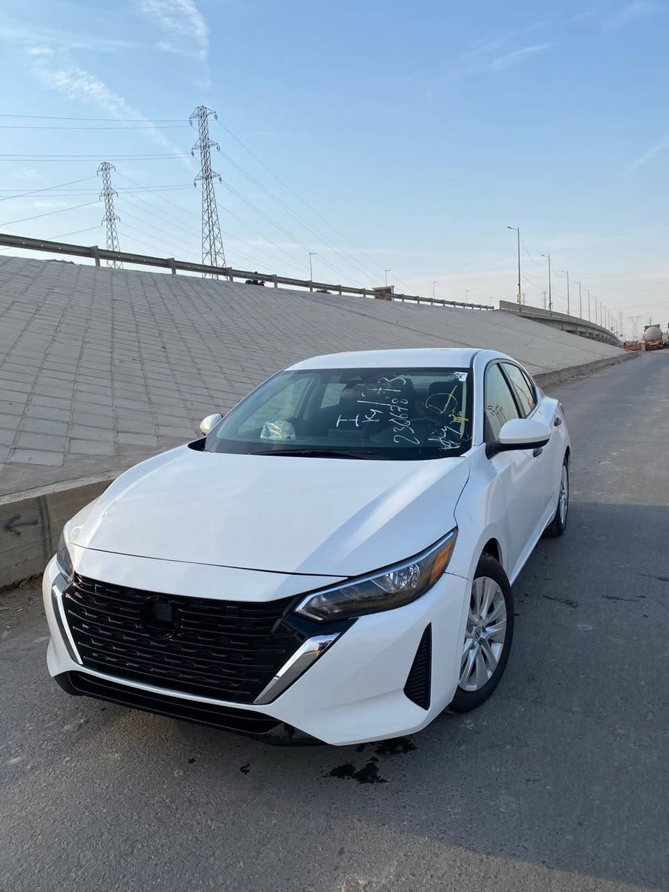 السلام عليكم سياره البيع نيسان سنتره  ضرر بنيد وجاملغ 
رقم فحص موقت موديل 2025السعر خاص***********
