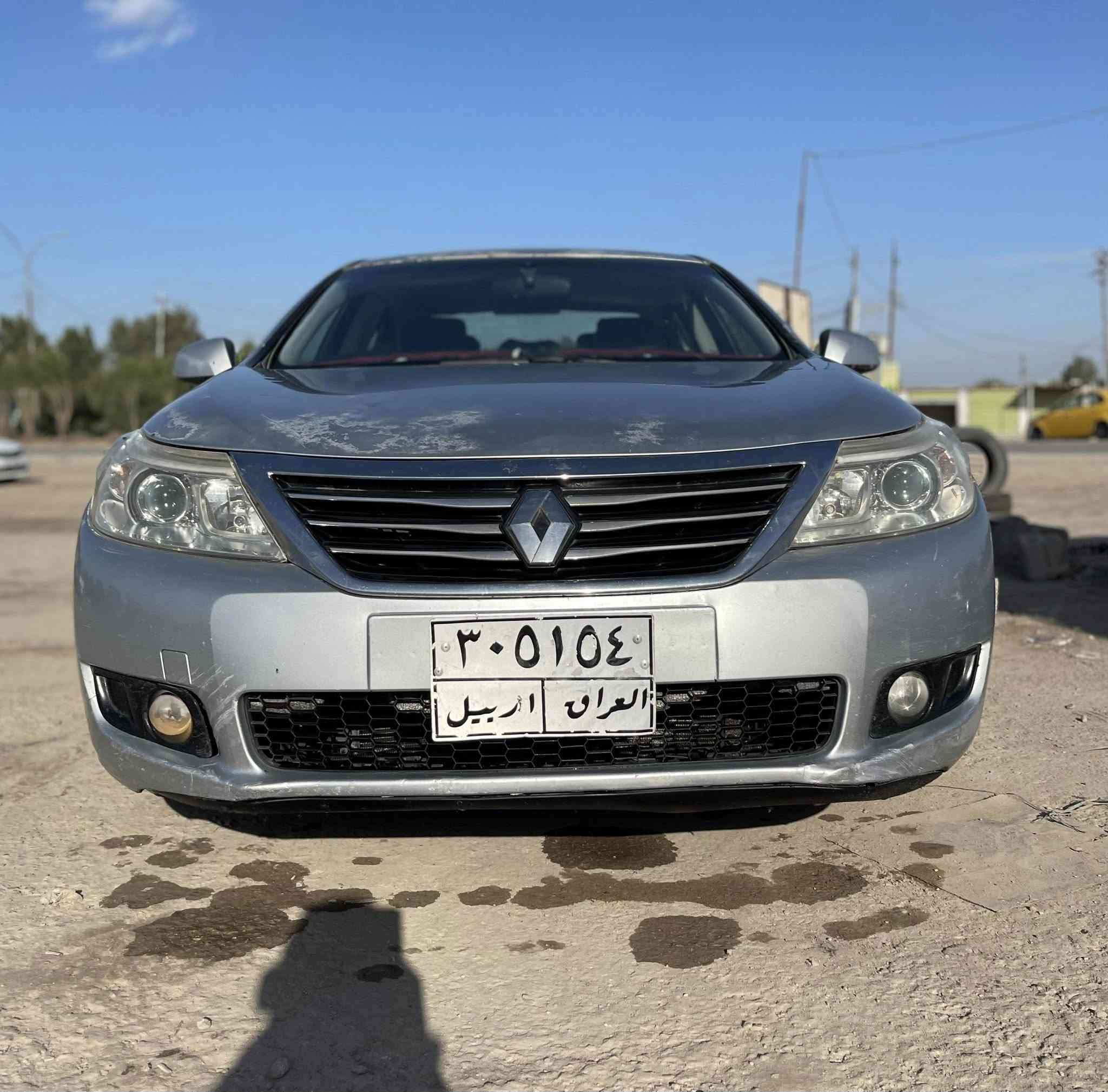 رينو سافران موديل 2012 
مواصفاتها معروفة 
كير محرك كفالة
تبريد ثلج
تخم تاير 
حدادية امامية وخلفية جديدة 
ادامة كاملة 
بيها قطعة وحدة جاملغ خلفي صبغ فقط
وبيها جراد واضح بالصور
رقم اربيل السنوية نافذة تريد تحويل تريد وكالة 
السعر 62 وبيها مجال قليل 
مكاني الديوانية وهذا رقمي متوفر واتساب او اتصال 
***********
