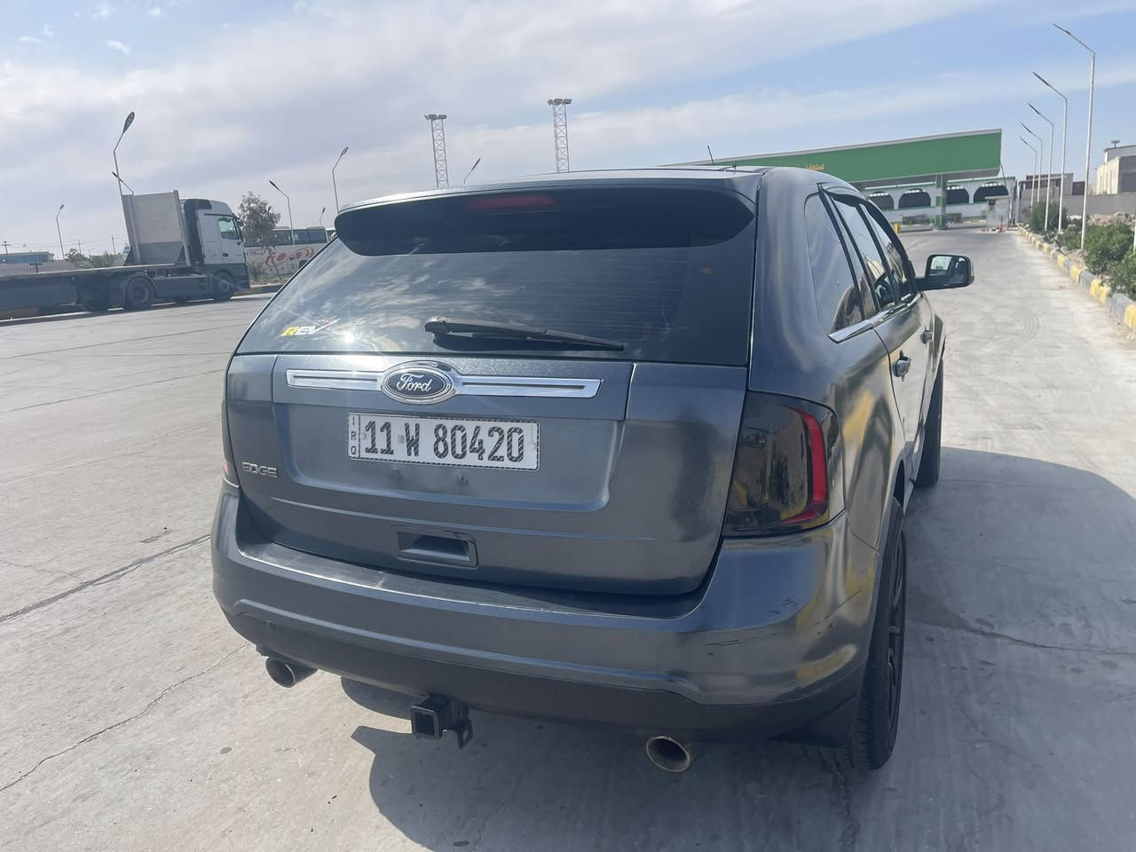 سلام عليكم
للبيع اومراوس 
فورد ايدج 2013   LIMITED خليجي لون اسود صدفي السياره مغلقه ppf لامع 
رقم بغدادسنويه جديده  هزه جديده  شركة  نيڤا  استلام 2018 فول مواصفات 1/1...بيهة  ضربه خفيفه باب السائق  مبدل اصلي وبارد جاملغ  والباقي مكفوله ماشيه 108كيلو 
كير محرك جديد
حساسات خلفية 
محرك ٣٥٠٠ 
كشنات كهرباء 
باسوورد بالباب 
مري كهرباء 
اضائة بالمري 
كروز سرعة 
تحكم ستيرن 
بانوراما  بصمه

سيارة كاملة ع اخر حبة شغل واطلع وين ماتريد

السياره مغلقه ppf السعر  117
العنوان البصره

‏‭0781 572 9932
