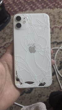 آيفون 11 • ذاكرة ١٢٨ • خدوش الضهر والاطار