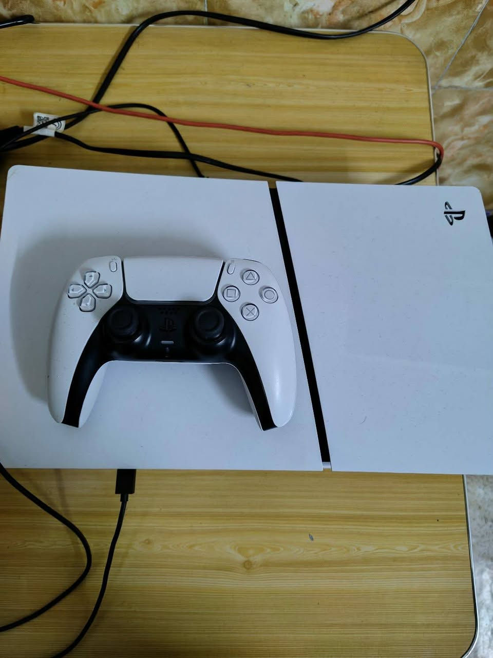 بلي ستيشن 5 سلم اوربي   بيرطاني مستخدم سبوع  اصلي معروف سعرة ب سوق
قفلة 560 غير قابل للتفاوض مكان بغداد دورة *********** وتساب هم بي
