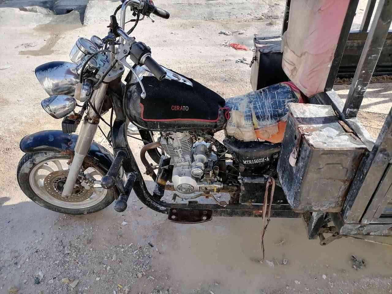 ستوته. ام تي ار... نضيفه. محرك جديد. كير بكس جديد دبلات بك لايت باتري  كابريته تخم تاير كله جديد رقم صدامي... بواحد و 200. وبيها مجال.. مكاني نجف


**إذا كنت صاحب هذا الإعلان وتريد حذفه لأي سبب، رجاءا أرسل رسالة إلى الدعم الفني**