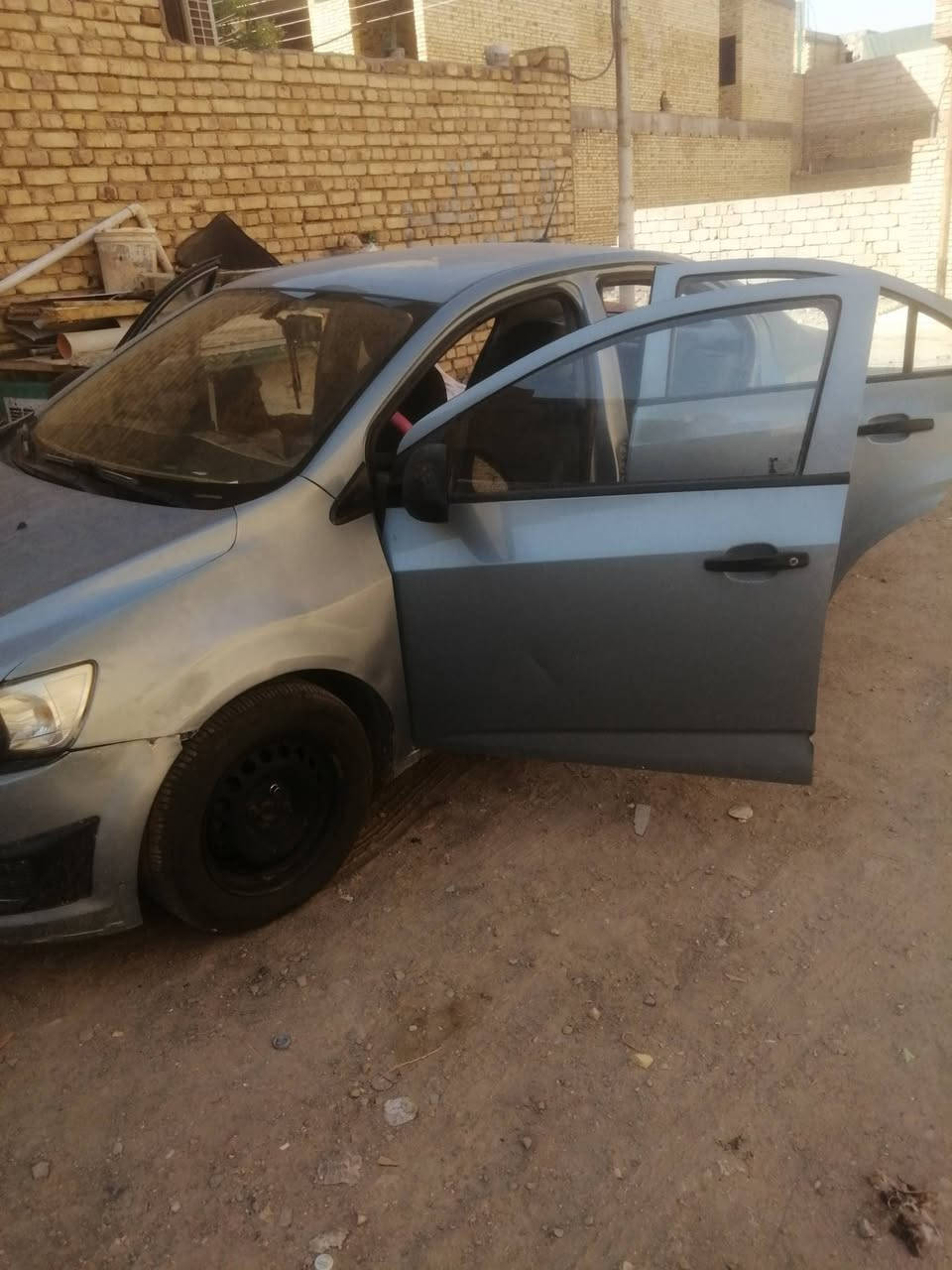 بسبب الوعود الكاذبه إعادة النشر ونخفيض السعر
شوفر ليت سونك خليجي 2012 رقم قادسيه الماني سياره نضيفه كير اوتو  محرك جديد بلاد بيهه رشات صبغ اثر طخات بسيطه نواقصهه تبريد نقص غاز منظومه كامله درايم شفت الأيمن بي ضعف  تدفئه شغاله المالك بلحله عندي وكاله عامه  السعر ٤٩ 
//السياره ناصريه مركز//***********
