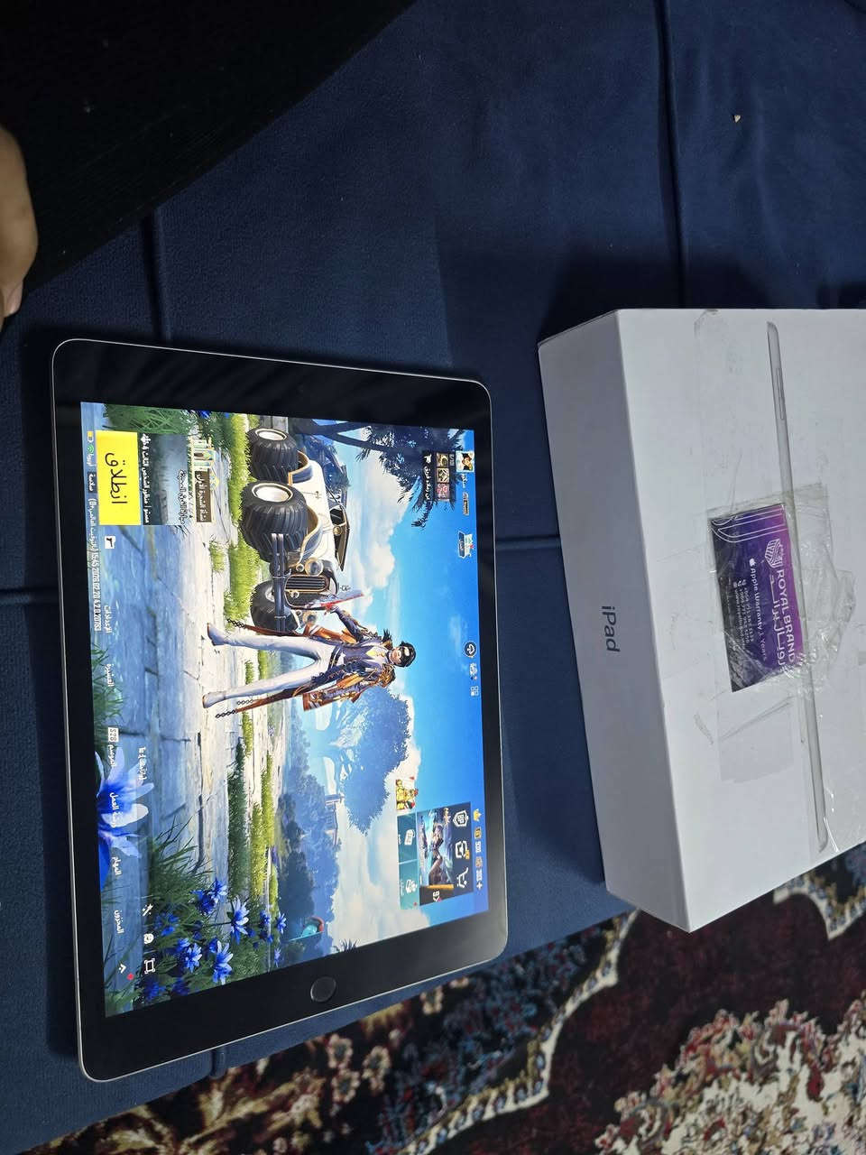 السلام عليكم ايباد ٩ جديد مع كامل ملحقاته كارتونته وشاحنته لاصليات وكفر ذاكره ٦٤ بطاريته ٩٩ تجي تفحص وشوفه مستخدم قليل جهاز جديد مكاني بغداد الحسينيه مال راشديه سعره ٢٥٠ وبي مجال بسيط وكرر جهاز جديد امانت الله ***********
