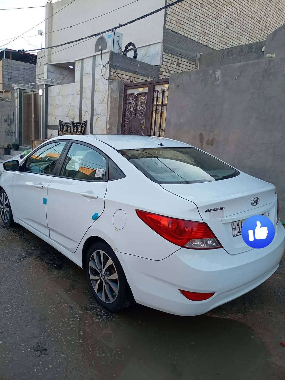 السلام عليكم ورحمة الله وبركاته
للبيع اكسنت موديل 2014 خليجي رقم بصره دولي باسمي تحويل ثاني يوم فول مواصفات عدا البصمه فتحه شاشه سنتر لوك اشاير بالمري ويل كروم تحكمات ستيرن تخم تاير ستوني شادله جديد مكينه كير كفاله محرك 1600 دوش
سياره بيه قطعتين صبغ بدون دواخل فقط وبيه باردات 
السعر 95وبيه مجال مكاني نجف 
رقم الهاتف ***********
