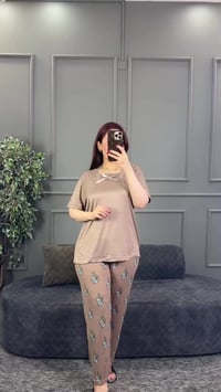 تراك نسائي • فانيلا زبدة • مقاسات L-XXXL