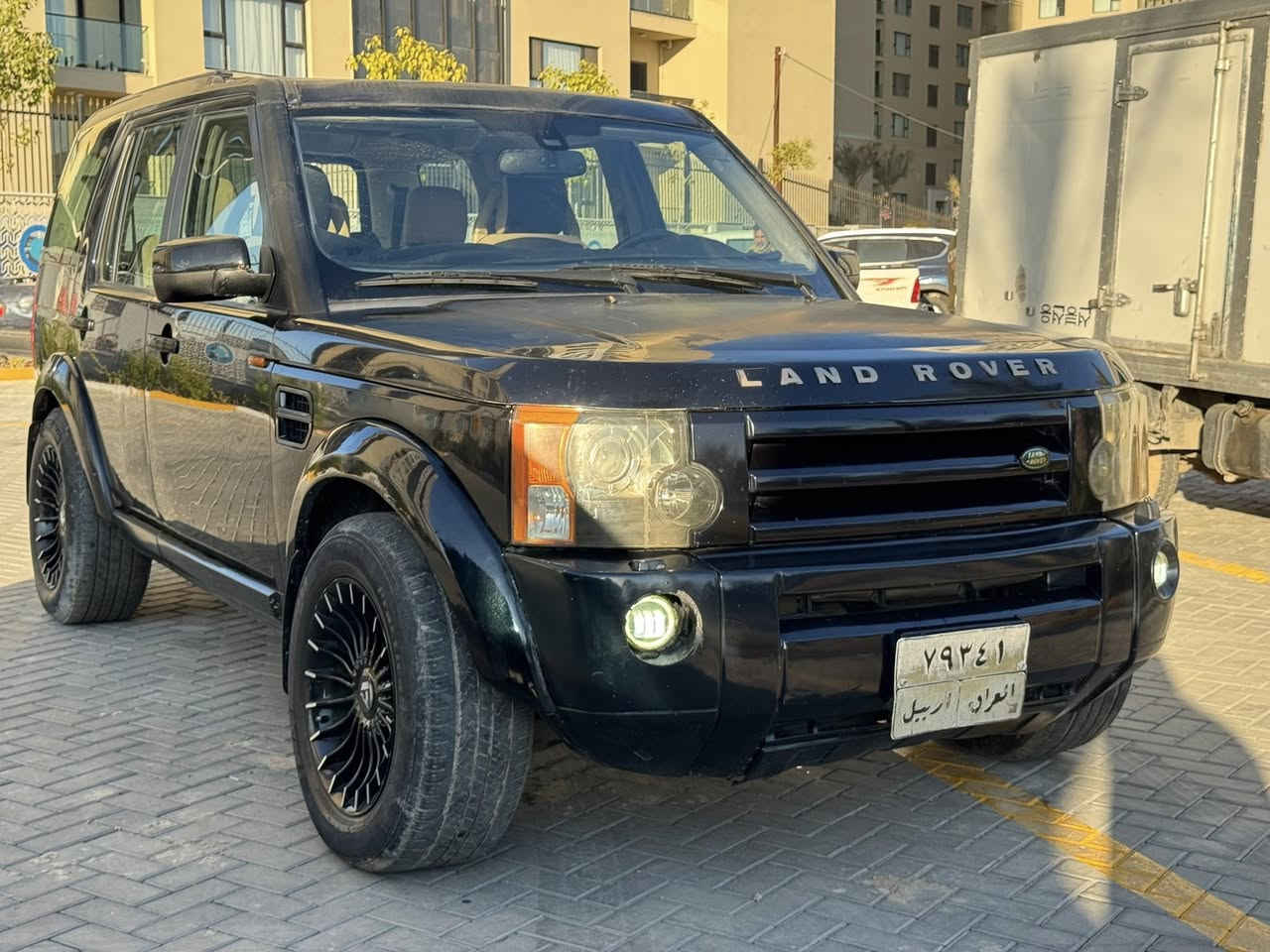 السلام عليكم
رانج روفر 2006 
محرك 8 / سلندر 
سياره سعرها مناسب بيها صبغ جاملغين محرك كير تمام بدون نقص 
مكانها بغداد حي الجهاد 
السعر 88 $
رقمي ***********
