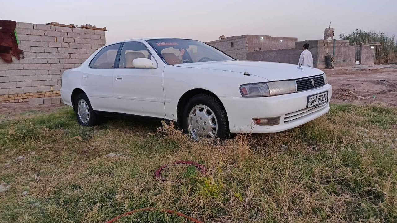 سلام عليكم البيع كرسته موديل 95 الون بيض 🍳
سياره كفاله من ضربه وكص ونغل وصبغ العام 
محرك وكير ونجي تبريد حداده تخم تاير غرفه جديده 
رقم بصره دولي مشروع وطني سنويه 30 سعر 66 
مكان ذي قار قريه الزيرج ***********
