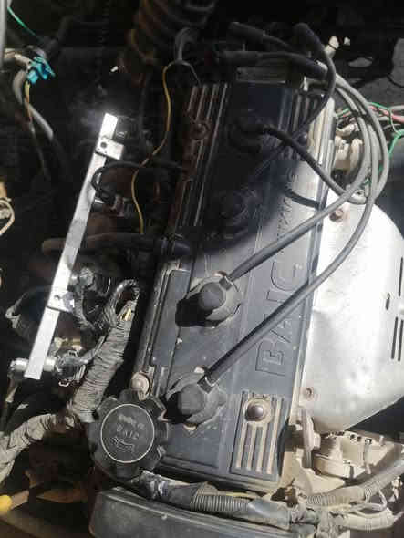 السلام عليكم
للبيع او مراوس 
ليفان 620 رقم بابل بسمي سنويه ل 29 هزه جديده  مصفره هيئة وغرامات 
كير ومكينه مكفول 
منضومة بانزين جديده
كهربائيات كله شغاله 
تخم تاير 
نقصه بس التبريد 
خياسات ملكوطه 
بيه دحجه باب السايق بگد الشبر 
مكاني ديوانيه 
رقمي ***********وات ساب
السعر 38 وبي مجال للشراي
