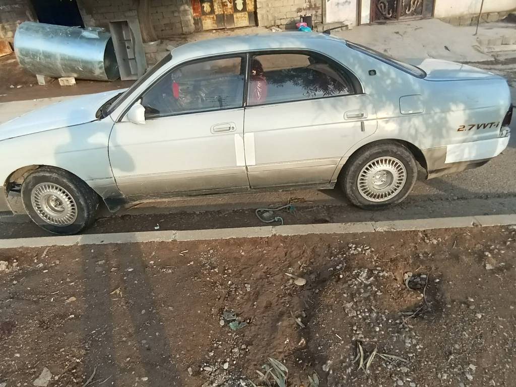 بەطە  مودیل 1994   مەکینەی 3000   مەکینەکەی  دەنگ یاتاغی تیایە چاک کردنی ئەوێت  گێڕی بەشەرت  چوارتایەی نیو داشت   سەیارەیەکی زۆر تونو تۆڵە  وەکالەو  پاکانەی کەرکوکی لەگەڵە من بەعلوج ئەیفرۆشم   سعری 13گڵاو معامەلەیەکی برایانە                                  ژ ،   *********** شمشمل, السليمانية
