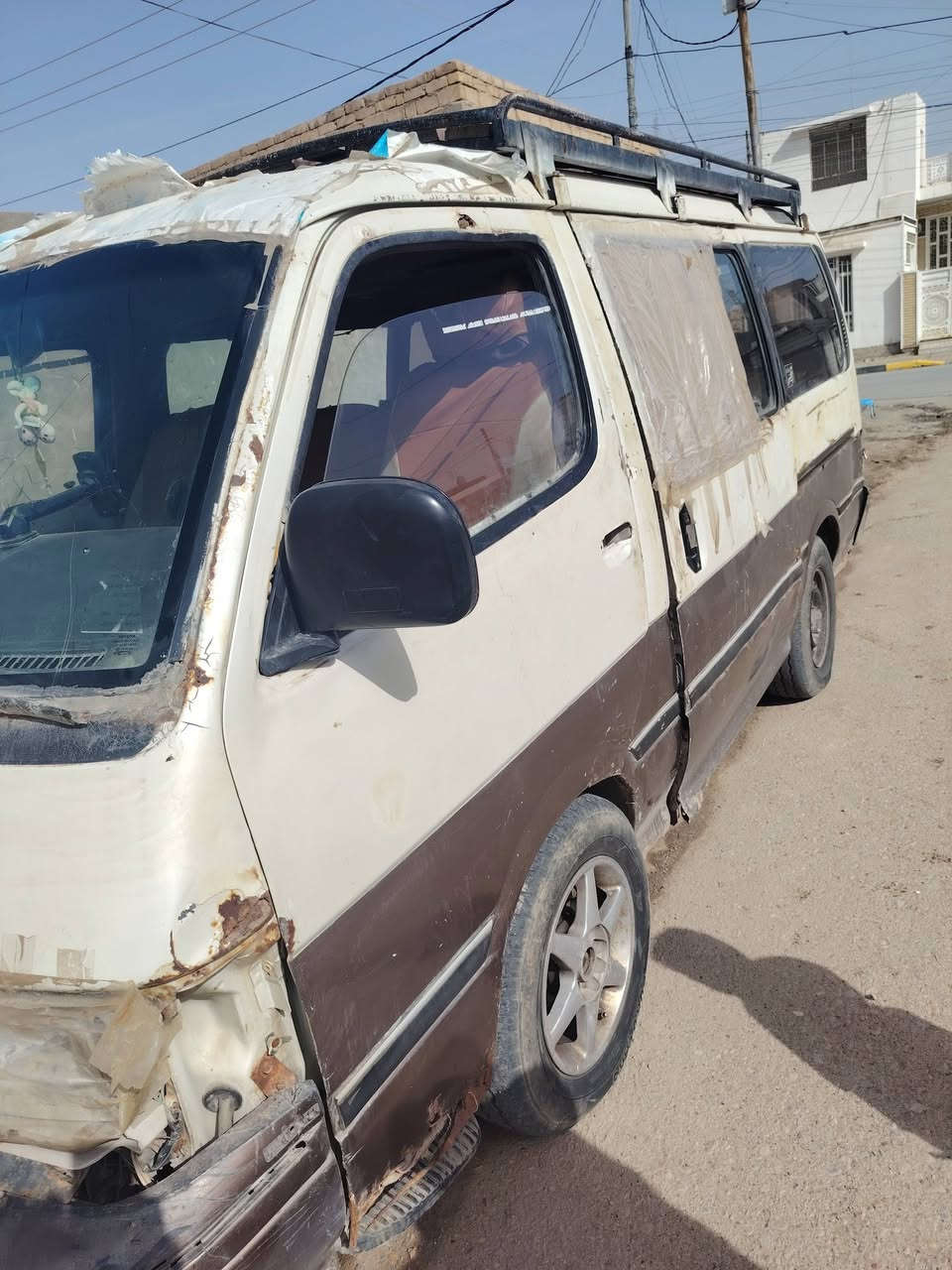 ***********السلام عليكم كيا للبيع ايفون المكان واسط 20 وبيها مجال
