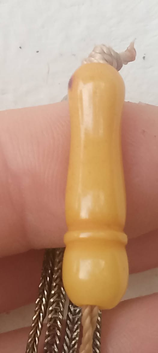 يسعد مساكم بكل خير 🩵 🩵🩵 
مسبحة مسكي الماني انتيك شامة حمرا قطع لف عدد الحبات٣٣حبة وقياس الحبة ١٢/١١مل وزن صافي ٣٨غرام


**إذا كنت صاحب هذا الإعلان وتريد حذفه لأي سبب، رجاءا أرسل رسالة إلى الدعم الفني**