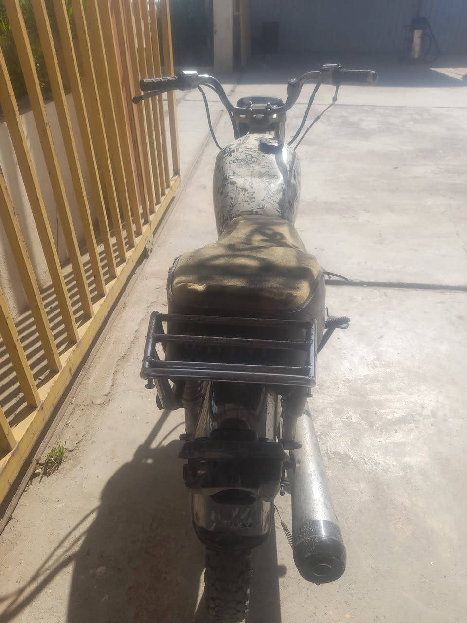 السلام عليكم موطور للبيع نامه
مودذيل 15 بس المحرك لاطش ابيع كوم حديد 
السعر 125  وبي مجال مكاني العلم قرب 
صيطرت 14 بغصل العناب هاذه رقمي 
***********
