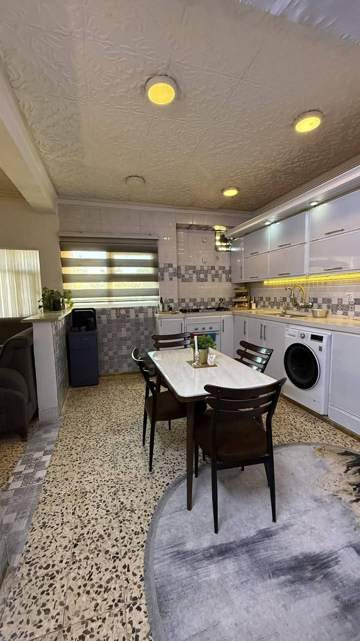 #مـــن آجــــمــــل #الــمــــواقــــع 

 #شـــقـــه  مـــع #الآثــــاث   #للـــــبيــــع 

 فــــي #شــــقـــق الـــي #مـــقـــابيــل #مـــجـــسر #الــطــهمازيــه 
________________

المـــســاحــــه // 200م 

#طـــابـــو #مــــلـك #صـــــرف 

     
ــــــــــــــــــــــــــــــــــــــــــــــ
#بــــنــــاء #الــــشــــقــه

غــــرفــتين نـــــوم وصـــاله وهــــول ومطـــبخ    ومنــــاور

 ومــجـــمــع صــــحــيـــات وســـطـــح  
ـــــــــــــــــــــــــــــــــــــــــــــــــــــــــــــــــــــــــــــــــــــــــــــــــــــــــ
___________________
للأستفســـــــار عــــــن السعــــــــر يرجـــــــىٰ تـــــــرگ تعليـــــق (السعـــــــــر) #وسيتــــــم #الـــــرد  
__________________

____________________💲

#مكتـــــــــب
                🏘️أمــــــــلاك بابــــــــل للعقـــــــار🏘️
#الكــــــــائن

☎️ *********** واتساب☎️‏‪0782 220 3665‬‏ واتساب
    شارع_الكرامة_قرب_الضريبة_مقابل_التخطيط_العمراني
        
_____________________________________________
