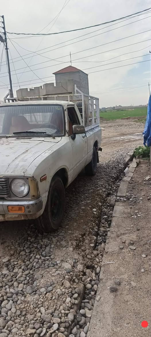 للبيع فيكم 80 بلادي وجير محرك واكسن بشرط كاربون بنزين موجود سنويته 2016 داخلها نظيفا حداديه جديد طقم طائرات والشاصي نظيف رقم نينوى عنواني برطلة سعره 28 وبيها مجال بسيط هذا رقمي ***********@/‏‪***********‬‏
