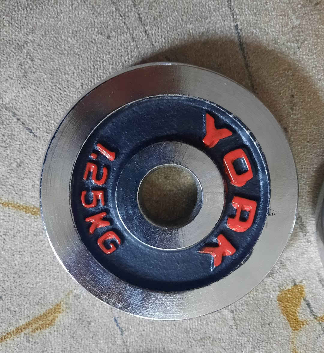 @صندوق دمبلص حديد ٢٠ كيلو للبيع الاستفسار رقم *********** كربلاء
حي ضباط الاسرة /كربلاء 

 على ٤ حديد ٢ونص كيلو  

على ٤ حديد ١وربع كيلو 

على ٤ حديد نص كيلو 

٢ مسكات ومسكة للربط بينهم 

مستعملة فقط شهر جديدة ما بيها شيء / السعر ٤٠ الف وسعرها الاصلي ٧٠ الف اللهم فقط فرق السعر للاستعمال
