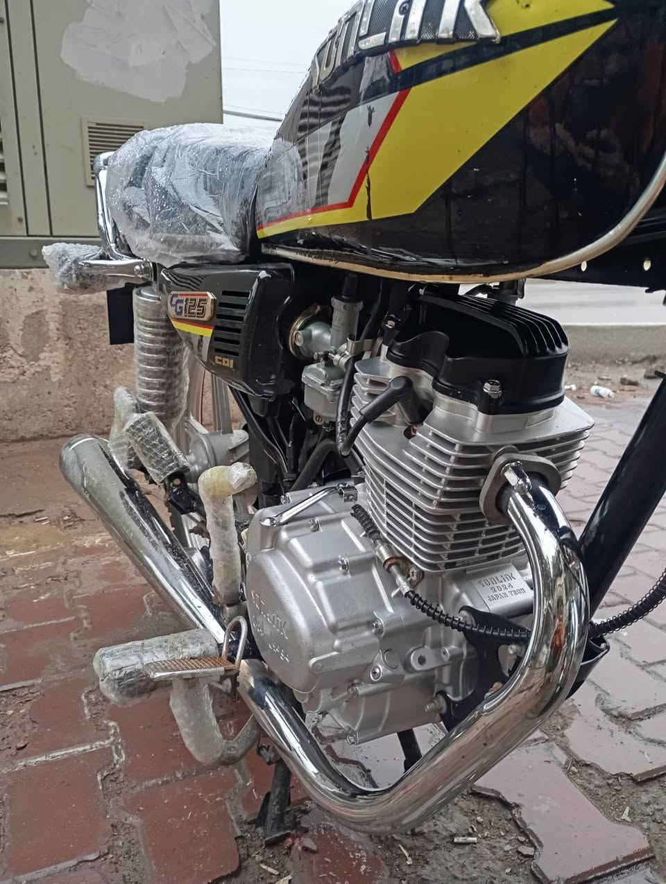 سلام عليكم دراجه سونك موديل 24 صار 4 اشهر من نازله دراجه فول نضافه ربع مذب عليهة بغداد مدينه صدر (***********)
