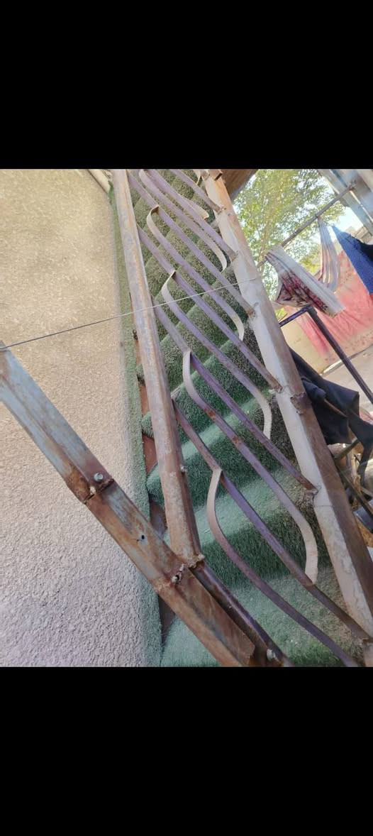 سلام عليكم 
درج حديد كلش قوي 
لافطر ولا كسر ولا خياس 
طول 4 امتار وعشرين سانتيم 
معا محجر السعر 125الف مغلف تارتان  
مكان بغداد ام الكبر 
الرقم ***********
