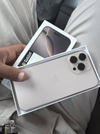 آيفون ١٦ برو ماكس • بطارية ٩٨ • رفاعي