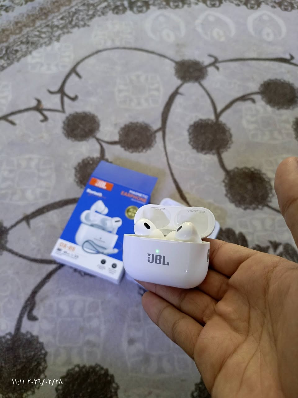 مرحبا
ايربود برو الجيل الخامس ( ميدالية حديثة) 
صوت محيطي عالي شحن تايب سي 
جديدة وكاملة ملحقات 
سعرهة 15 الف 
مكاني بداية حي النصر


**إذا كنت صاحب هذا الإعلان وتريد حذفه لأي سبب، رجاءا أرسل رسالة إلى الدعم الفني**