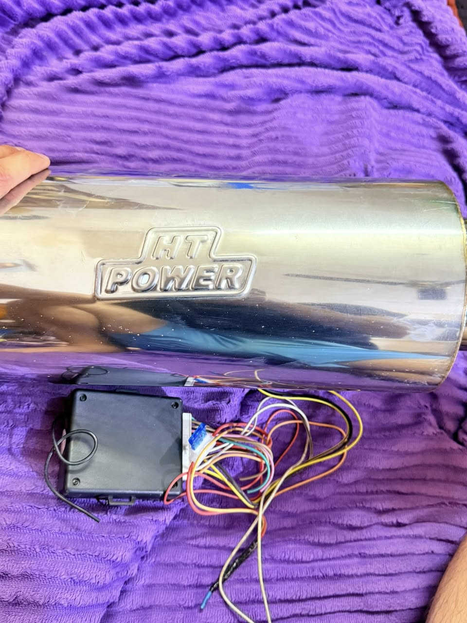 جهاز أكزوز HT POWER ريمونت فتح وسد يرهم لجميع انواع السيارات جديد أستخدام 5 ايام فقط سعره ١٧٥ الف فقط الشراي يجي خاص


**إذا كنت صاحب هذا الإعلان وتريد حذفه لأي سبب، رجاءا أرسل رسالة إلى الدعم الفني**