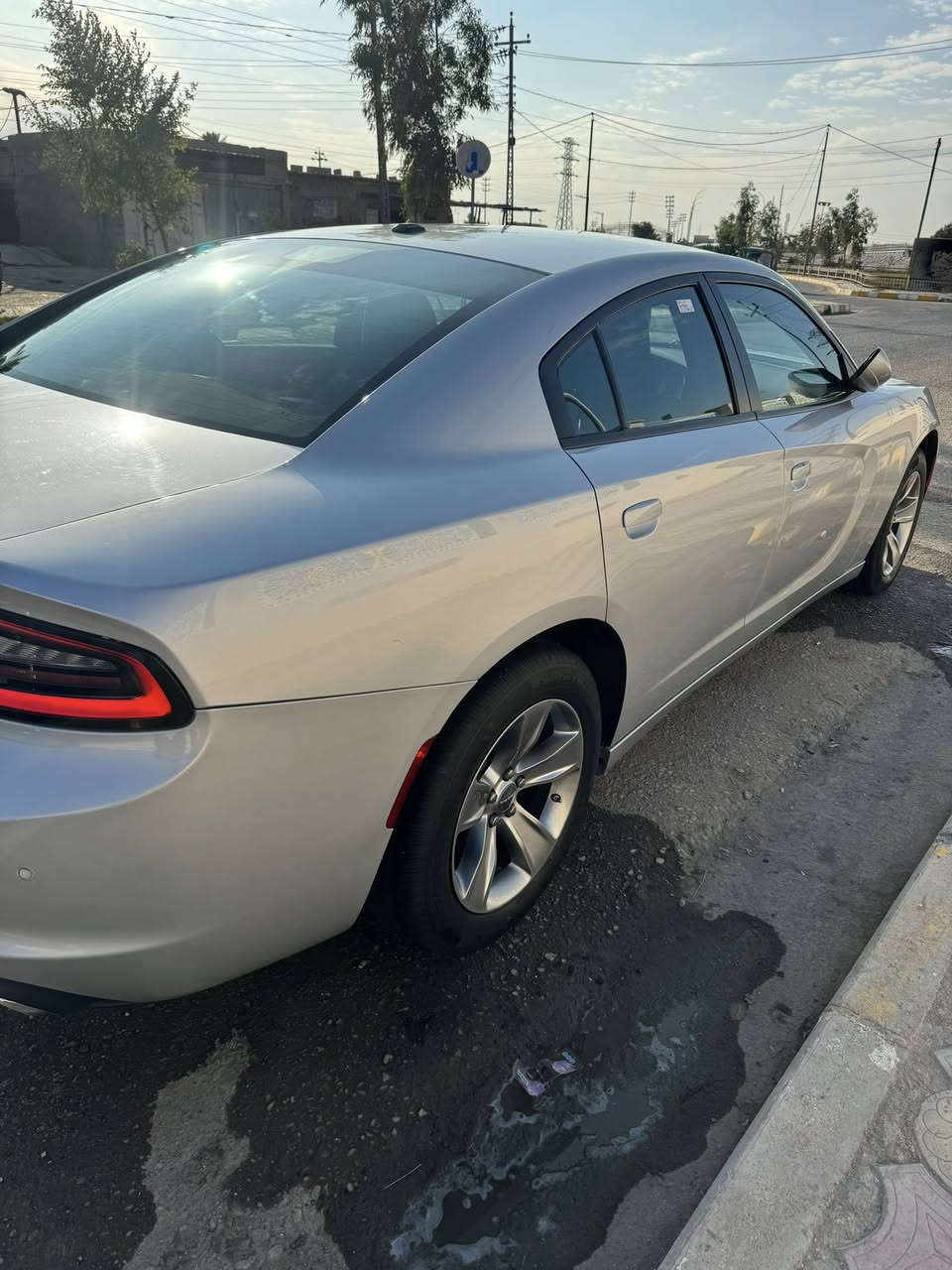 السلام عليكم جارجر موديل 2022 اصل رقم اربيل بأسمي سنويه جديده هزه جديده حادث فقط تبديل بنيد فقط فقط سياره جديده بمعنى الكلمه العنوان ميسان المجر الكبير رقم ***********
