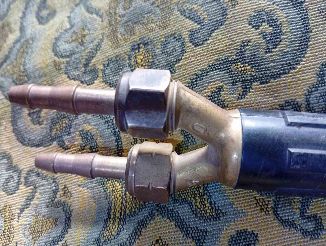 سلام عليكم اصلي سويدي جديد للحيم سعر ١١٠ عراقي بغداد ***********
