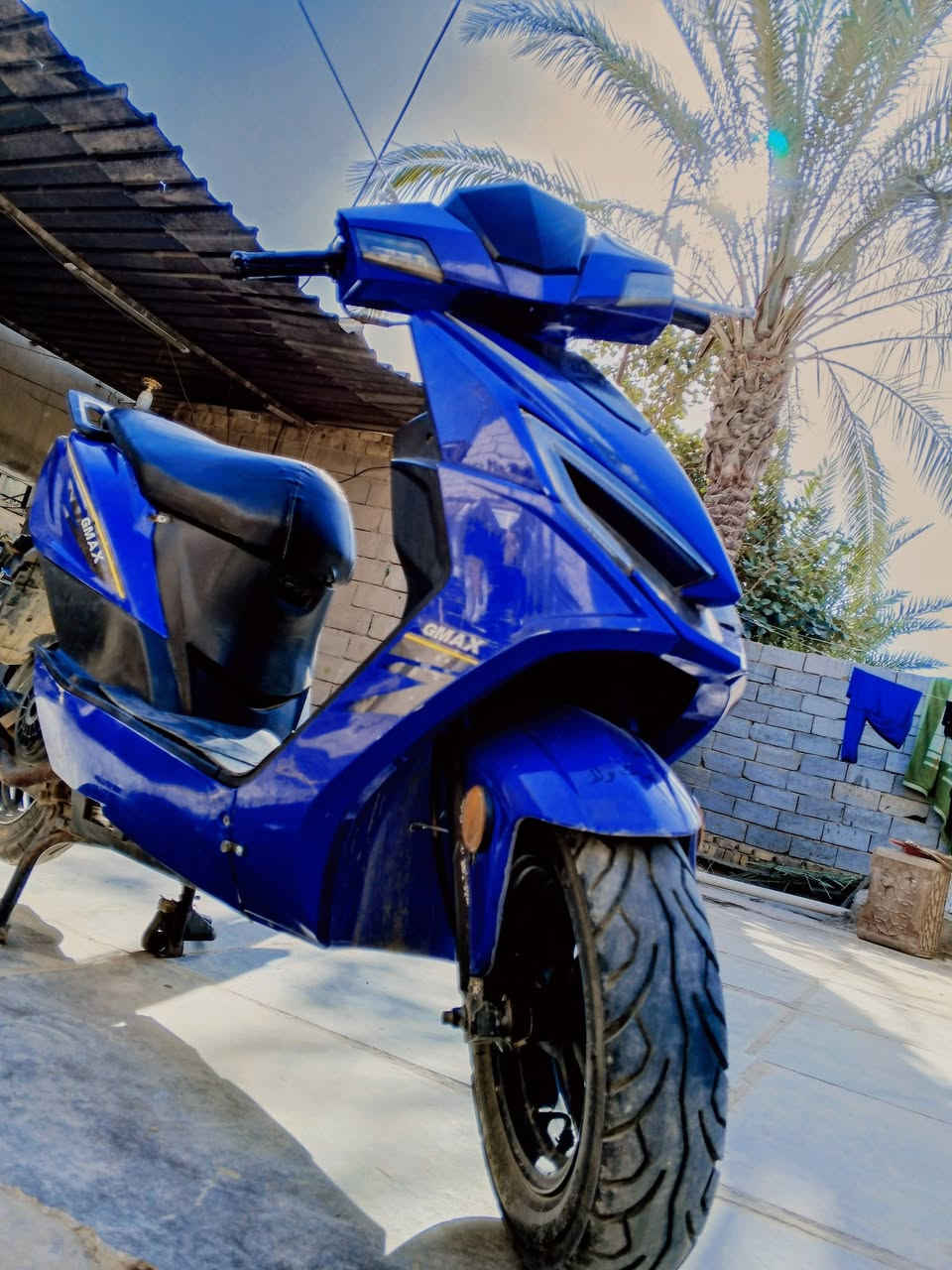 دراجه للبيع GMAX  
1.صناعتهه صيني 
2.دراجه كفاله عامه
3.تشتغل نكره سلف انسه شي اسمه هندر 
4.كهربائياتهه كافه كلهه شغاله ابلاد 
5.لايتات عالي ناصي سكن شغالات اشاير شغاله 
6.دبلات اماميات ودبل الخلفي جديد  كلهه شغالات 
7.شرط نهضه تخبل الله شاهد فول ومعد 
8.الدراجه كامله مكمله كفاله عامه 
9.السعر 425 وبيهه مجال لطيبين 
👈الشراي يجي خاص 
لو يتصل ***********
