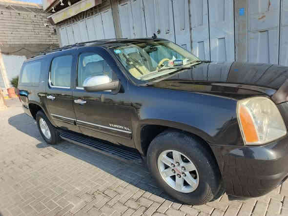 السلام عليكم جمسي 2007 سياره جديده بمعنى الكلمه احلى من الصور وارد امريكي حادثة جاملق خلفي بسمي بغداد خصوصي مال جناي السعر*********** السعر155
