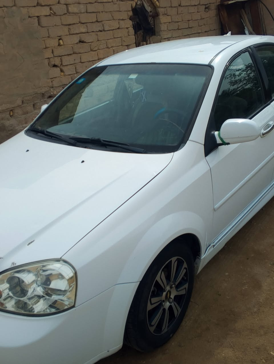 السلام عليكم اوبتره مــــــديل 2011 سيارجاهز
كيرمكينه مكفول  
حداديه تخم تاير جديد سياره 
ما نقصه شي  ترايك وين ما جان 

  محرك رقم نكليزي بصره 
 مكان ذي قار طريق سيددخيل 
 سعره 72وبيه مجال 
رقم ***********
