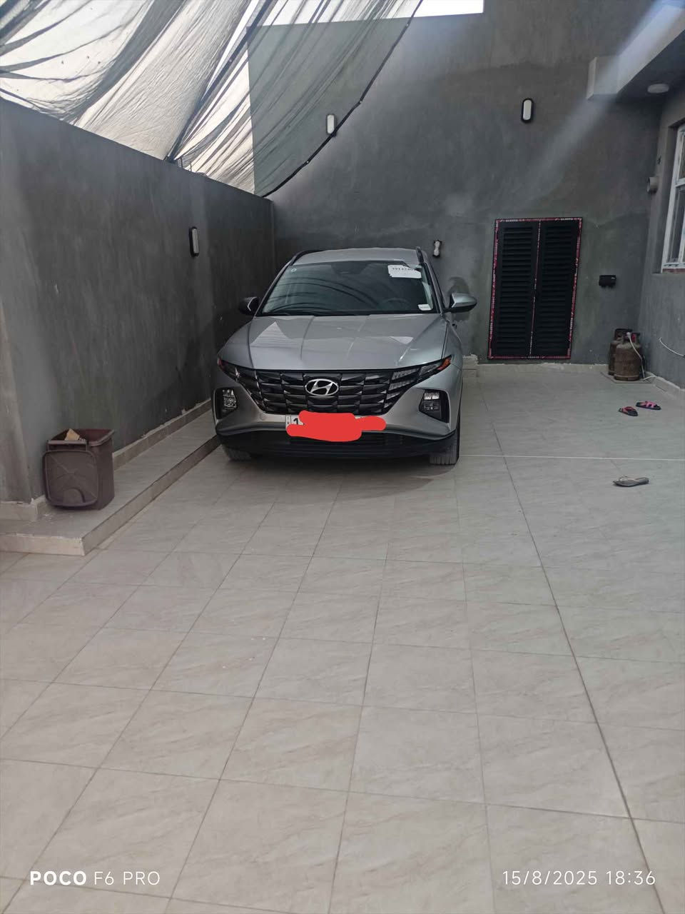 السلام عليكم هونداي توسان 2023 وارد امريكي رقم بغداد بأسمي السعر 210وبيها مجال *********** 
عداد المسافة 22مايل الفلوجة, الأنبار
