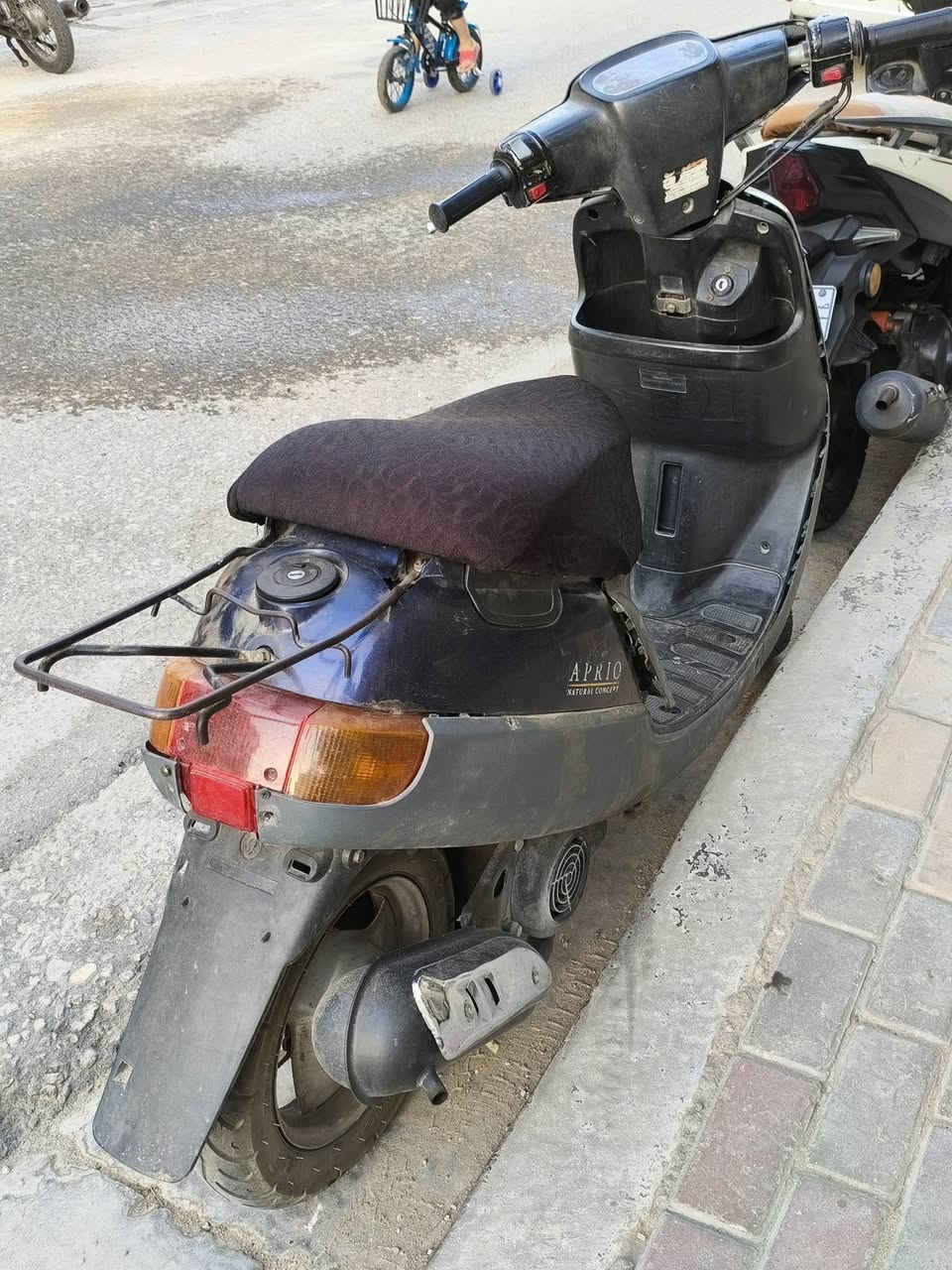 سلام عليكم بطه موديل 99 جانت تشتغل و طفت مادري شبيه ابيع كوم حديد ب 125 و بيه مجال مكاني كربلاء تواصل ***********
