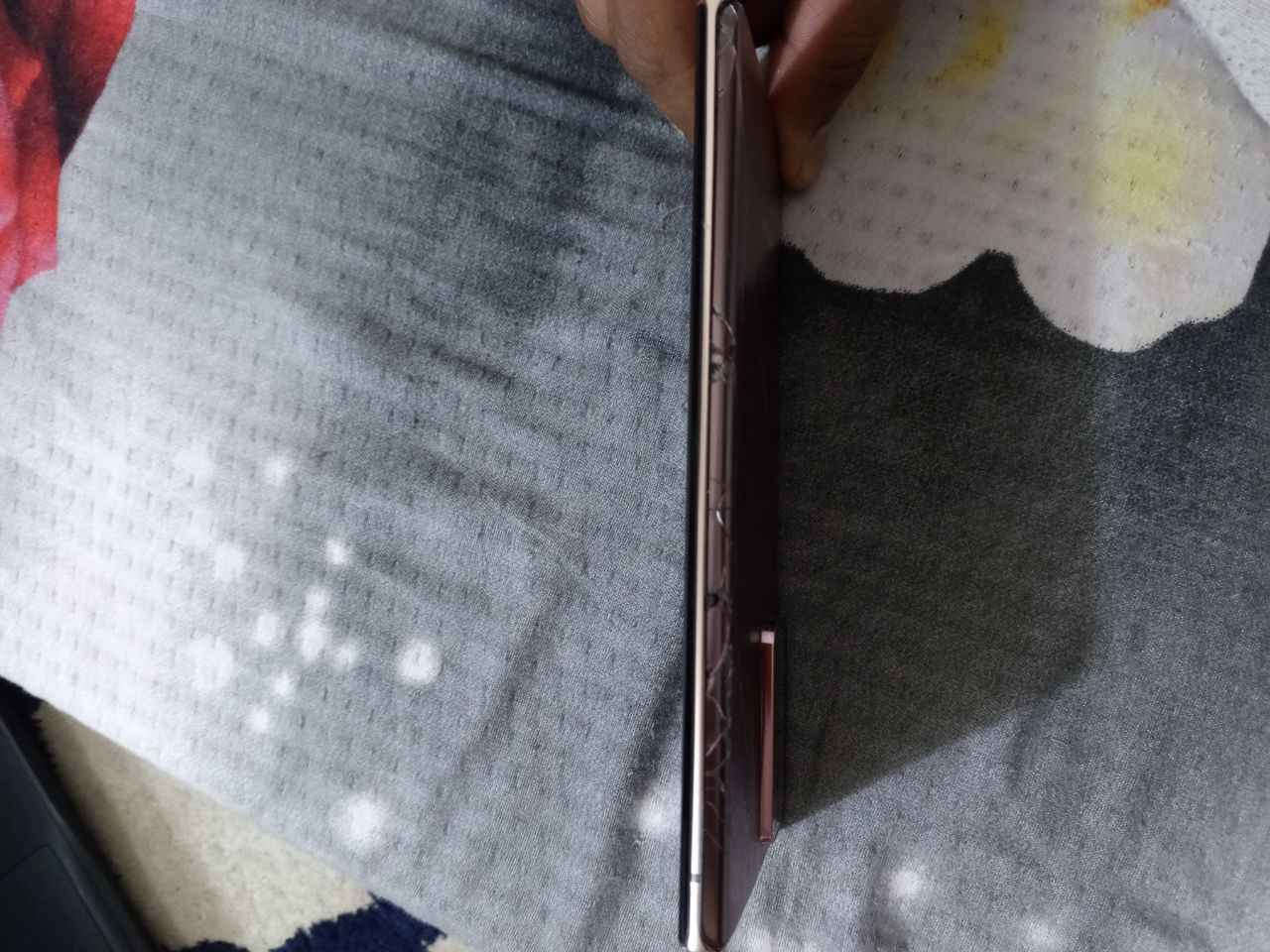 نوت 20الترا

 جهاز مبدل شاشة نوعية كلش زينة 

ظهرة مفطر مثل ما موضح بالصورة 

بصمة وجه شغالة 
بصمة شاشة مدمجة شغالة 
كامرات كلهن شغالات الزوم مالتة 50x تصوير كلش راقي 

جهاز يدعم خطين 

والقلم شغال

ذاكرة الجهاز 256 

سعر الجهاز 350 وبي مجال

المكان كربلاء حي رمضان او الجمعية كربلاء, العراق


**إذا كنت صاحب هذا الإعلان وتريد حذفه لأي سبب، رجاءا أرسل رسالة إلى الدعم الفني**