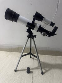 تلسكوب • حجم كبير